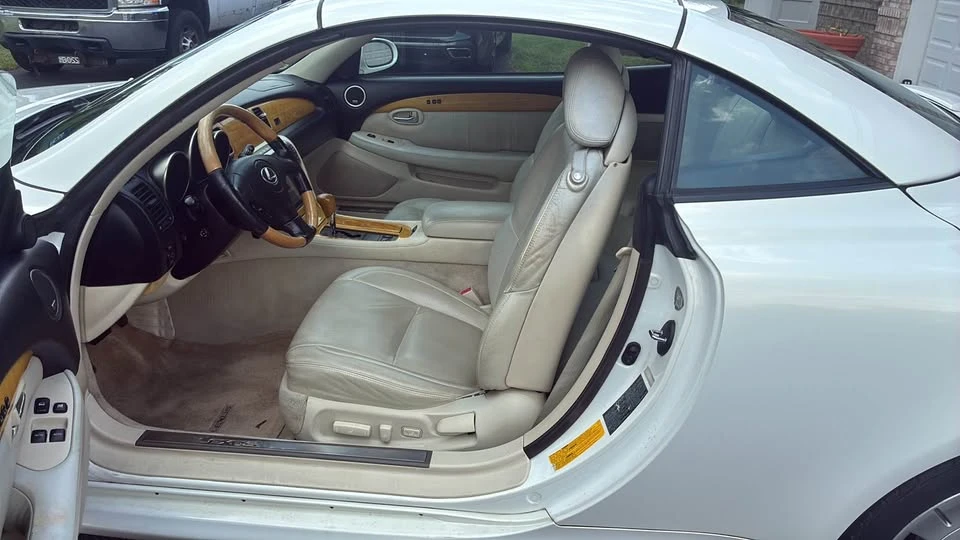 2002 Lexus SC430 - Image 5 of 17