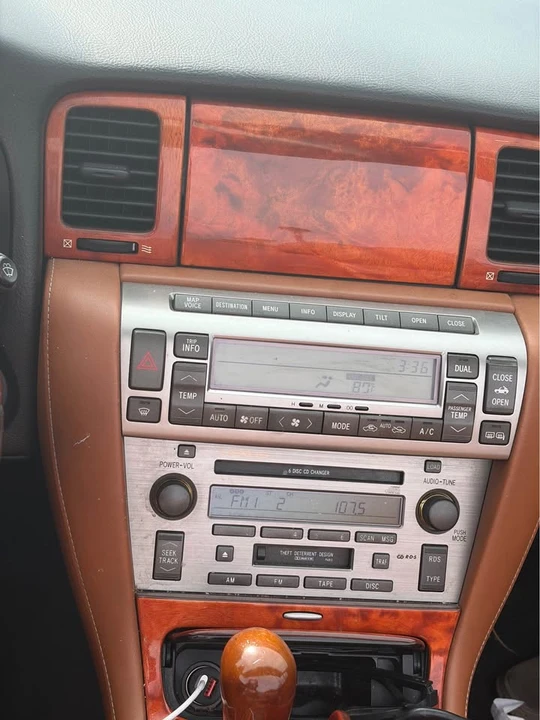 2002 Lexus SC430 - Image 7 of 9