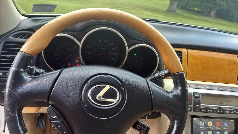 2002 Lexus SC430 - Image 8 of 17