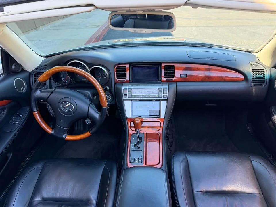 2002 Lexus SC430 - Image 11 of 20