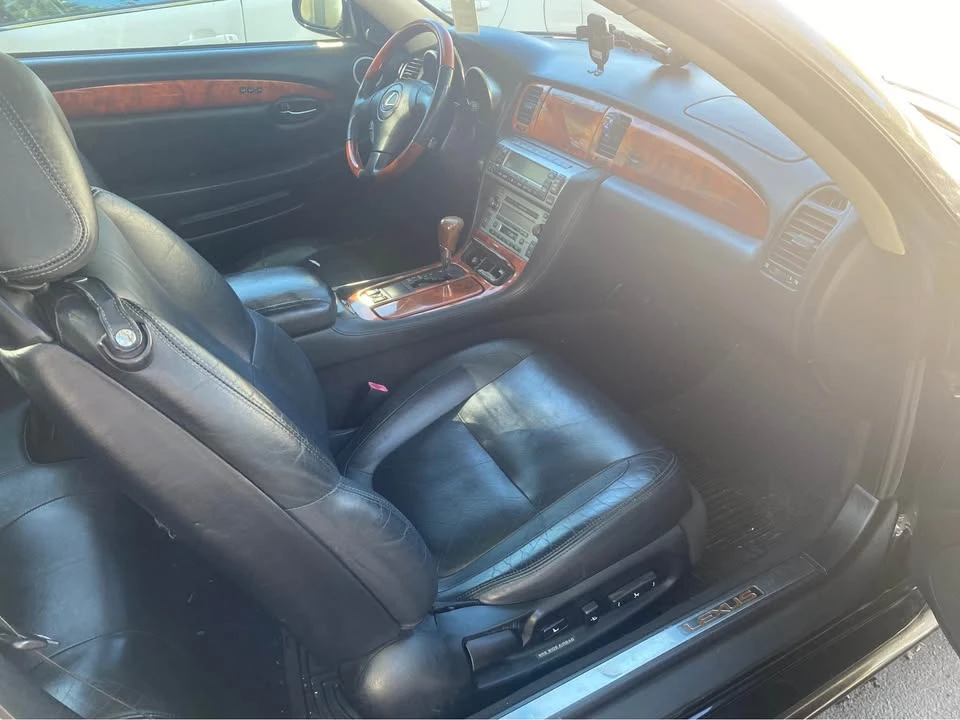 2002 Lexus SC430 - Image 3 of 6