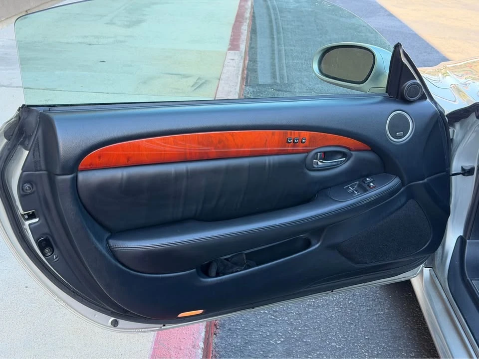 2002 Lexus SC430 - Image 8 of 20