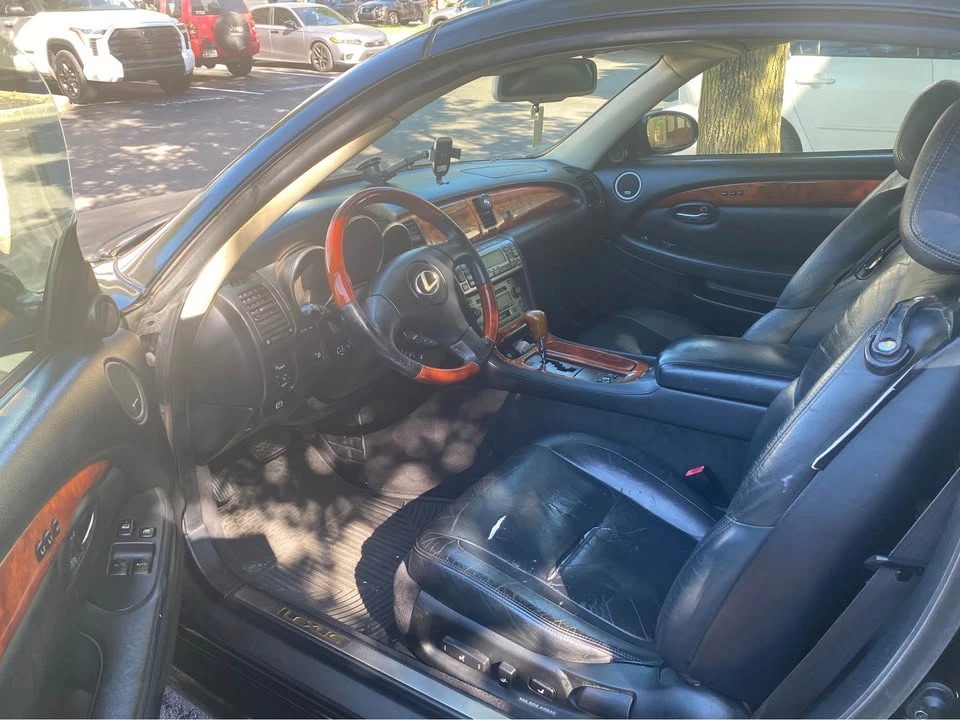 2002 Lexus SC430 - Image 2 of 6