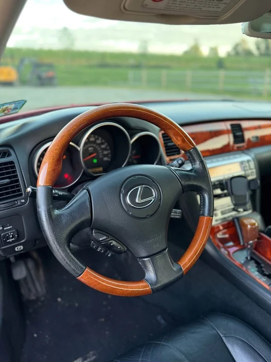 2002 Lexus SC430 - Image 11 of 19