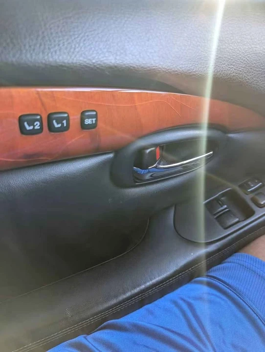 2002 Lexus SC430 - Image 15 of 20