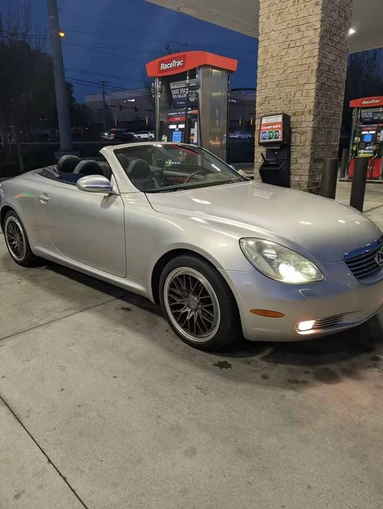 2002 Lexus SC430 - Image 4 of 20