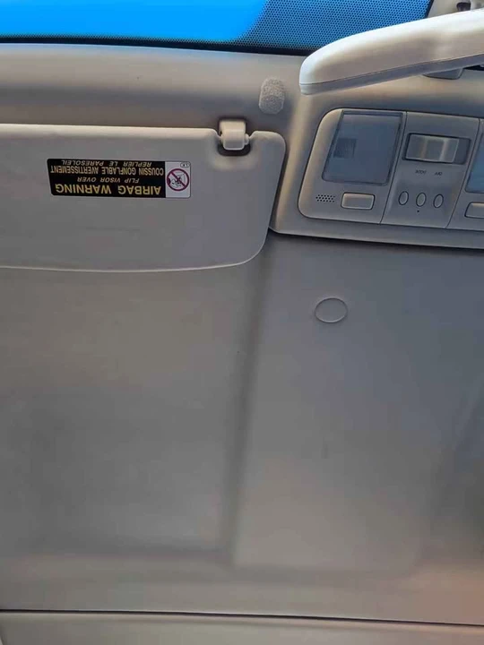 2002 Lexus SC430 - Image 17 of 20