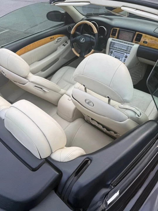 2002 Lexus SC430 - Image 10 of 20