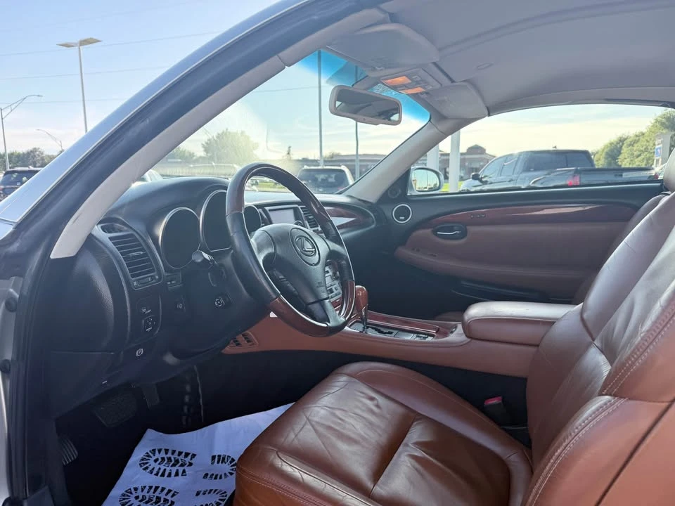 2002 Lexus SC430 - Image 7 of 12