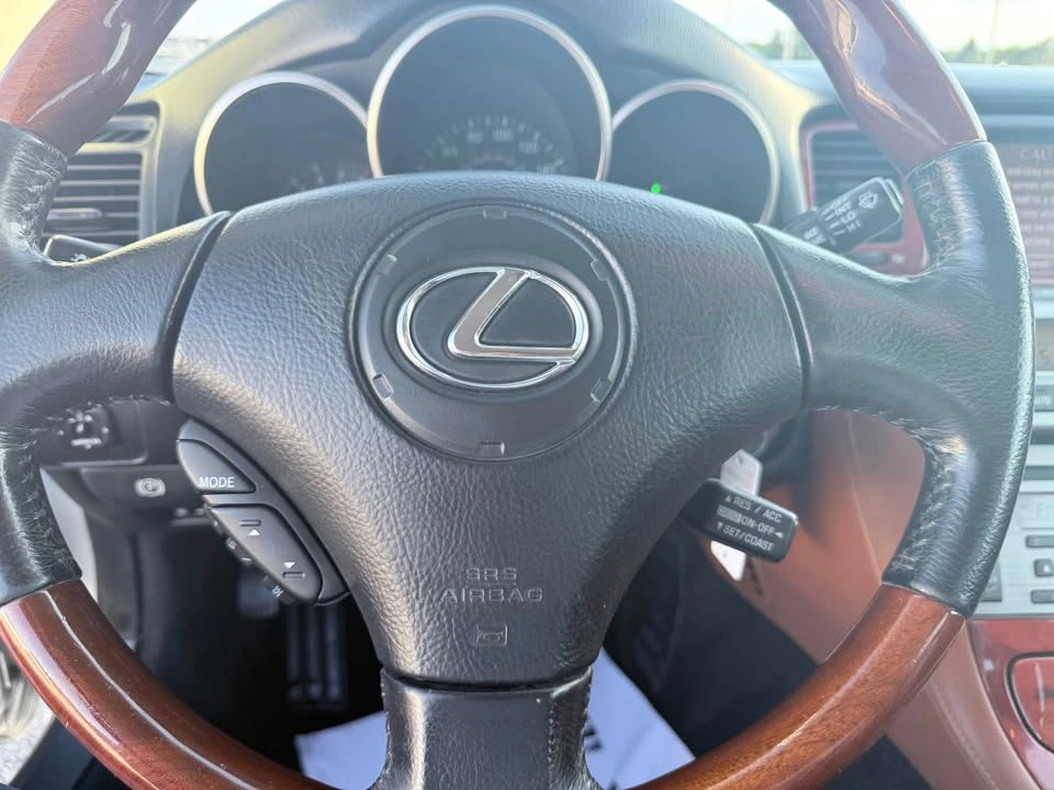 2002 Lexus SC430 - Image 9 of 12