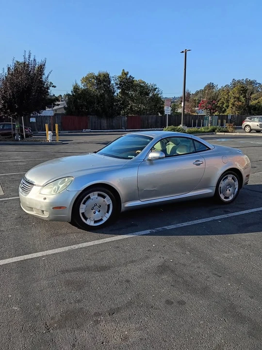 2002 Lexus SC430 - Image 2 of 7