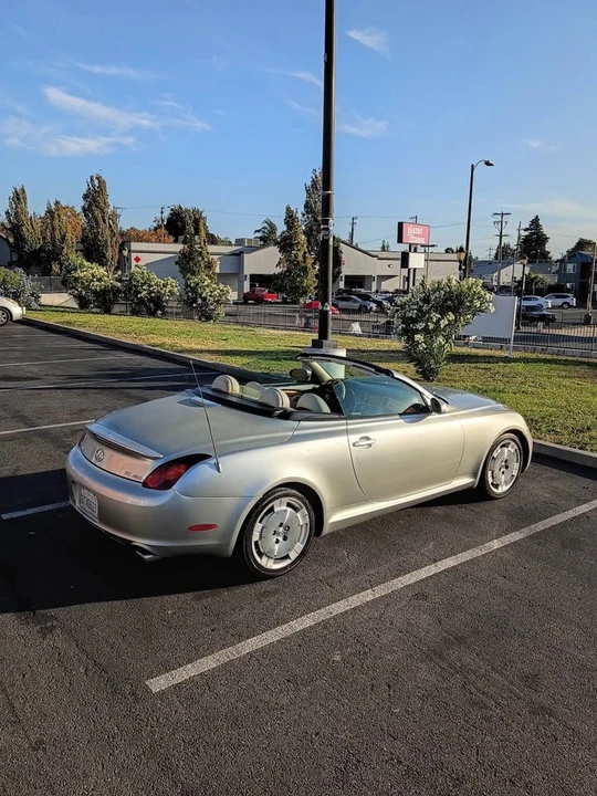 2002 Lexus SC430 - Image 4 of 7
