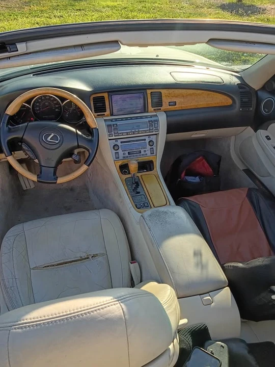 2002 Lexus SC430 - Image 5 of 7