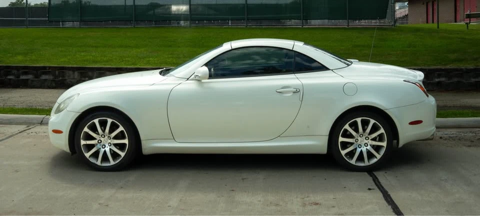 2002 Lexus SC430 - Image 10 of 11
