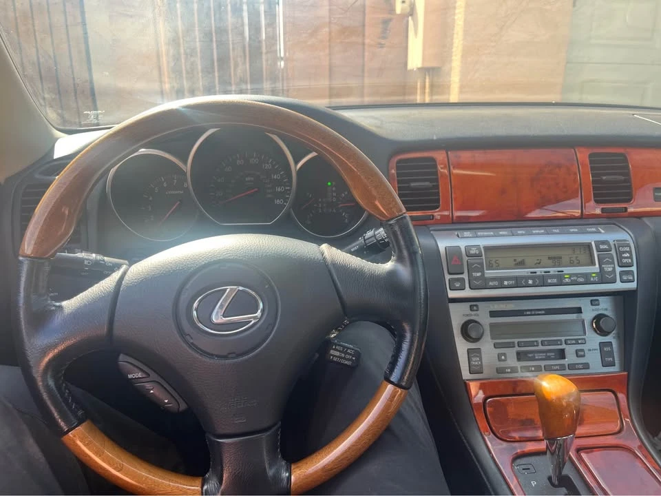 2002 Lexus SC430 - Image 6 of 8
