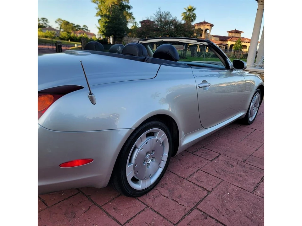 2002 Lexus SC430 - Image 11 of 31