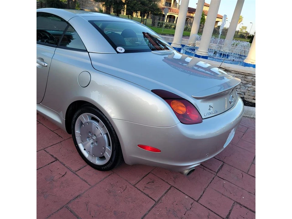 2002 Lexus SC430 - Image 17 of 31