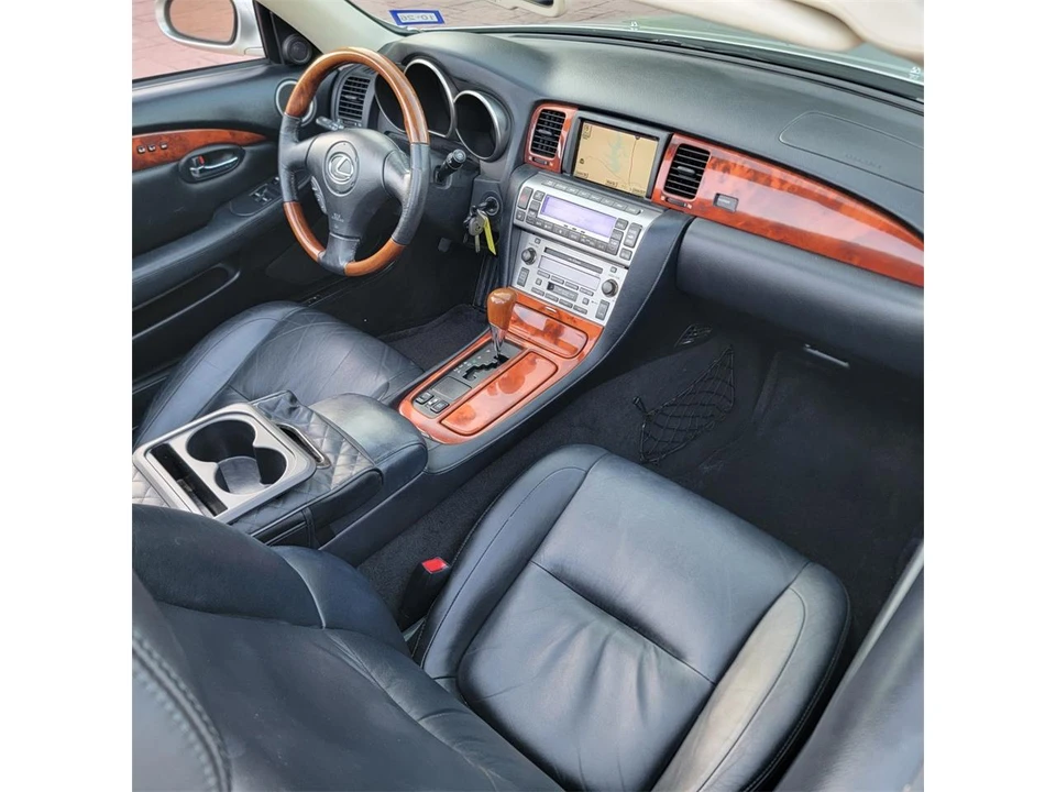 2002 Lexus SC430 - Image 22 of 31