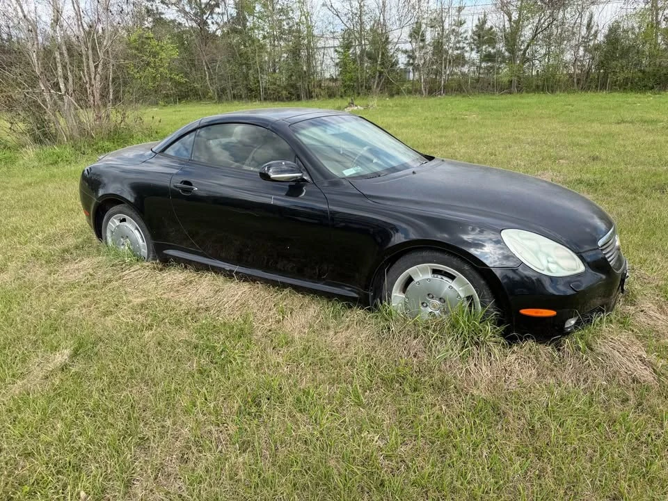 2002 Lexus SC430 - Image 2 of 3
