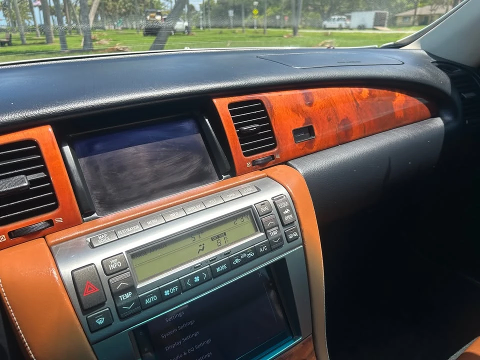 2002 Lexus SC430 - Image 19 of 20