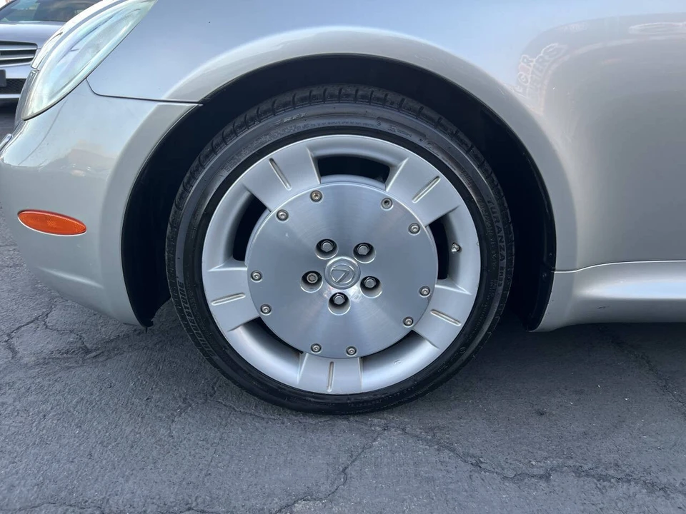 2002 Lexus SC430 - Image 16 of 17