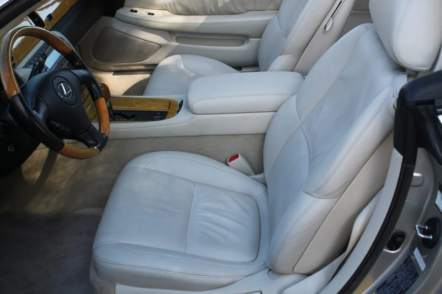 2002 Lexus SC430 - Image 4 of 12