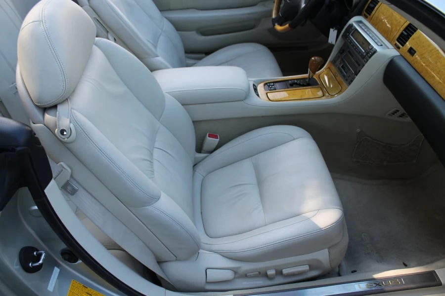 2002 Lexus SC430 - Image 6 of 12