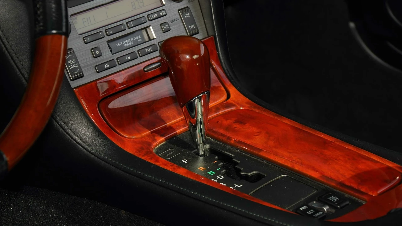 2002 Lexus SC430 - Image 10 of 26