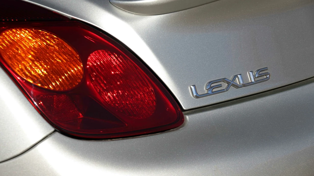 2002 Lexus SC430 - Image 26 of 26