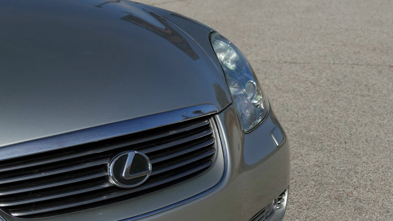 2002 Lexus SC430 - Image 9 of 26