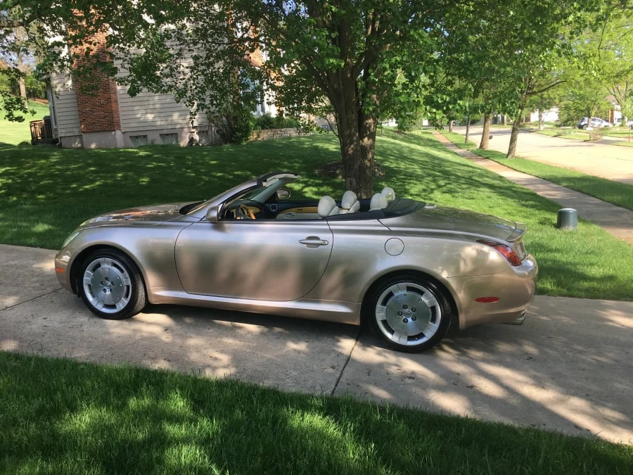 2002 Lexus SC430 - Image 2 of 7