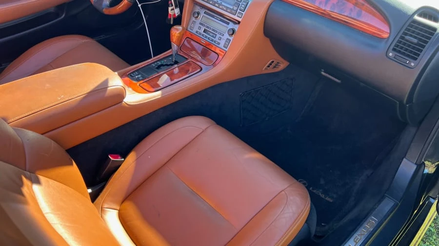 2002 Lexus SC430 - Image 5 of 8