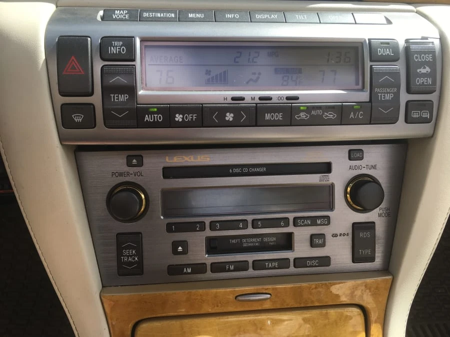 2002 Lexus SC430 - Image 5 of 8