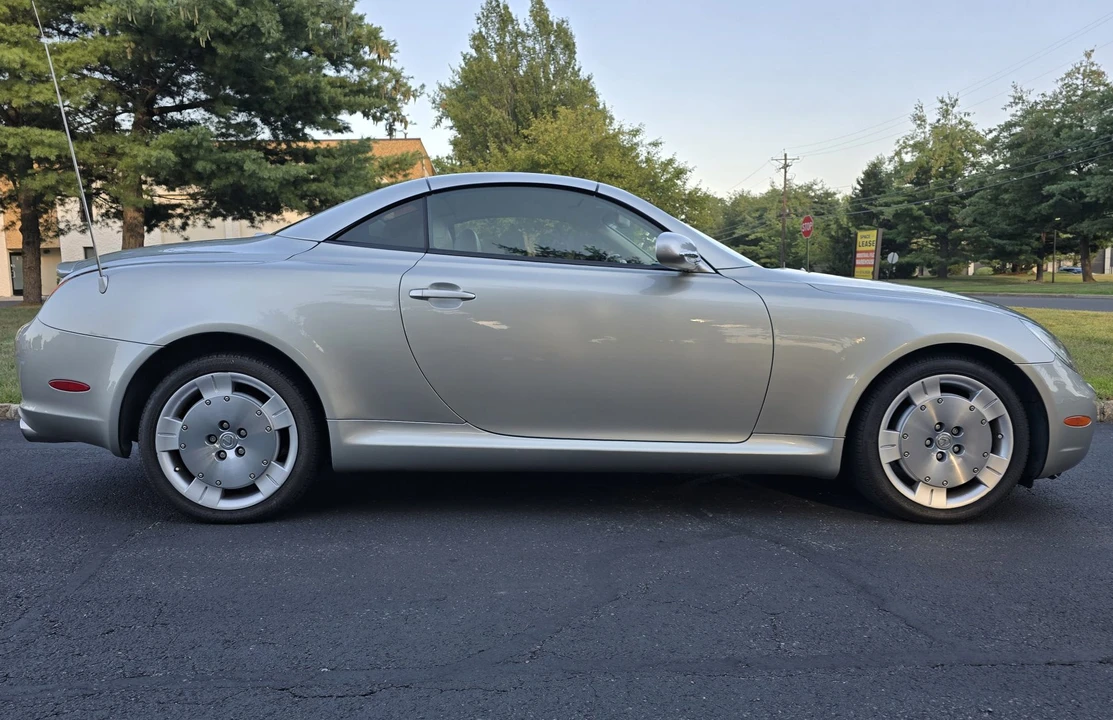 2002 Lexus SC430 - Image 19 of 31