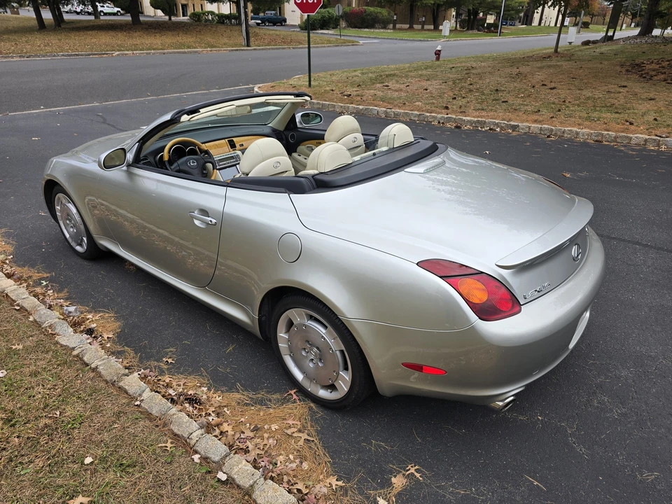 2002 Lexus SC430 - Image 11 of 31