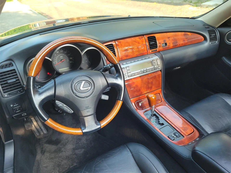 2002 Lexus SC430 - Image 8 of 16