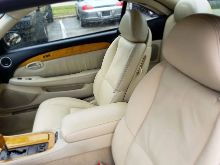 2002 Lexus SC430 - Image 6 of 12