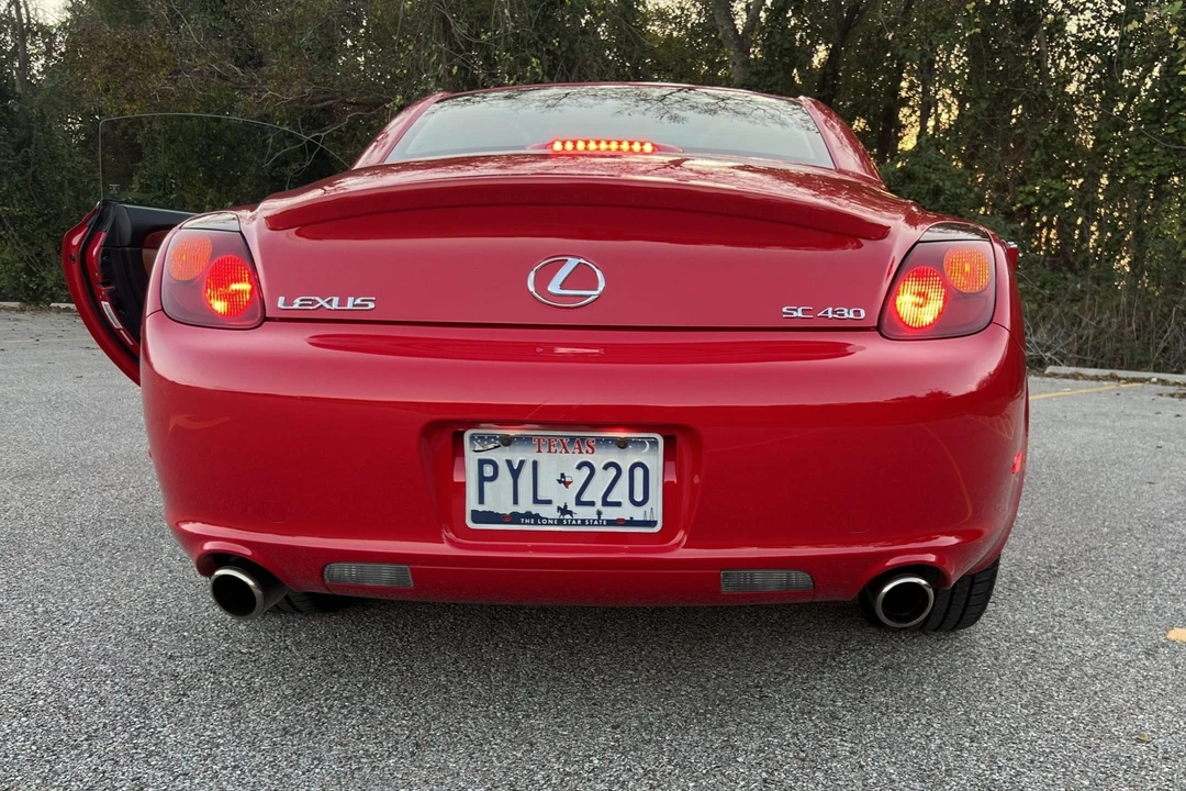 2002 Lexus SC430 - Image 8 of 31