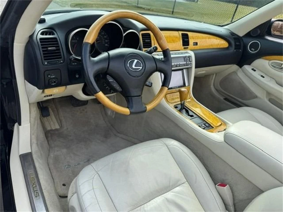 2002 Lexus SC430 - Image 20 of 30