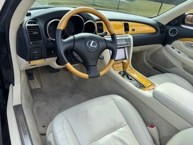 2002 Lexus SC430 - Image 18 of 27