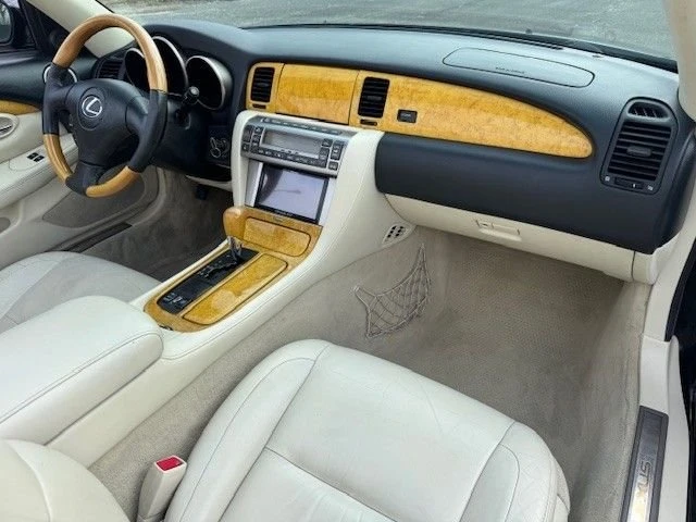 2002 Lexus SC430 - Image 20 of 27