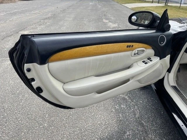 2002 Lexus SC430 - Image 16 of 27