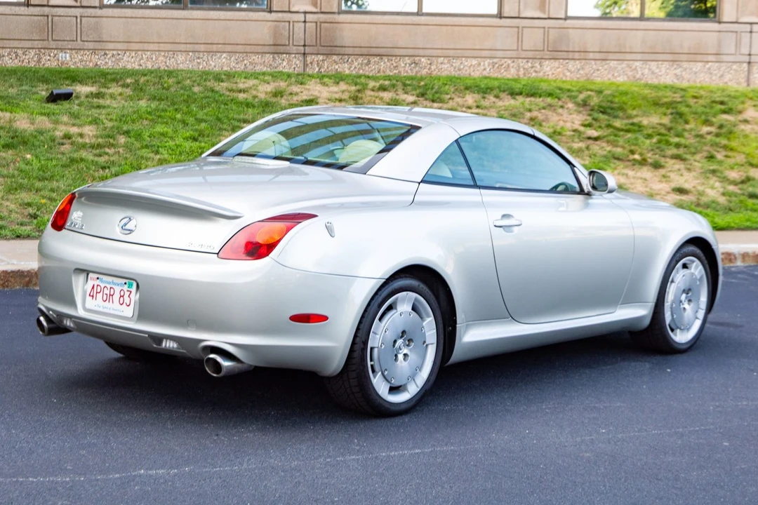 2002 Lexus SC430 - Image 10 of 31