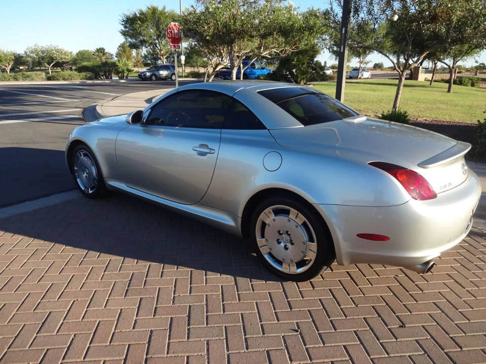 2002 Lexus SC430 - Image 5 of 13