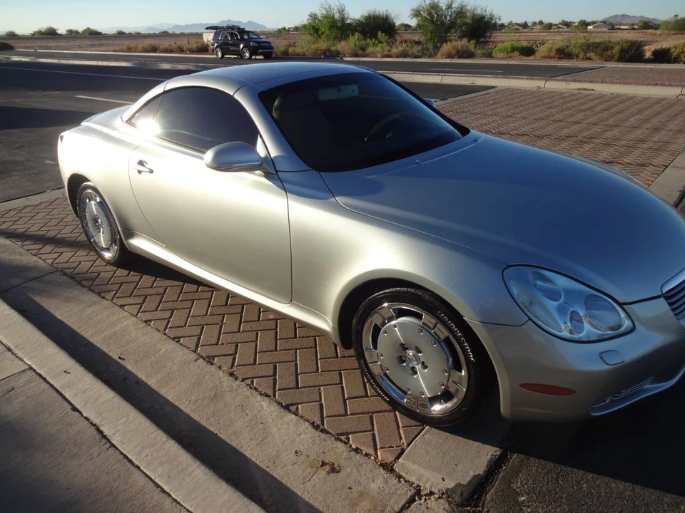2002 Lexus SC430 - Image 9 of 13