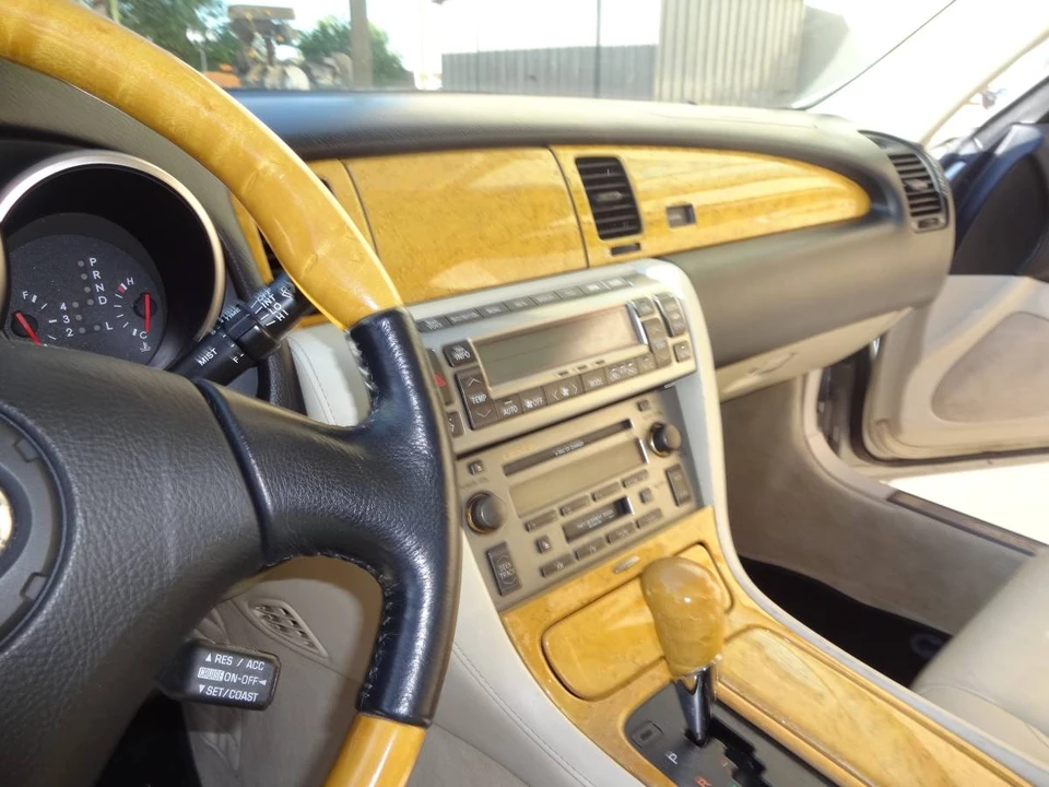 2002 Lexus SC430 - Image 12 of 13