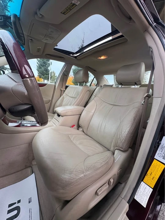 2002 Lexus ES 4th Gen - Image 9 of 12