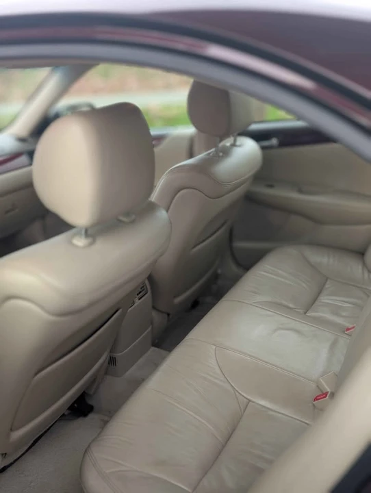 2002 Lexus ES 3rd Gen - Image 10 of 14