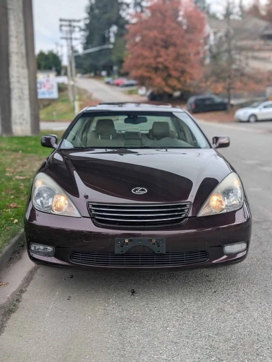 2002 Lexus ES 3rd Gen - Image 2 of 14