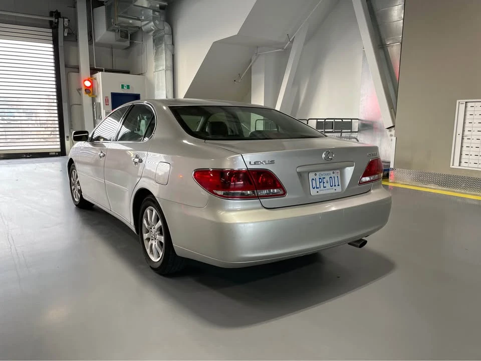 2002 Lexus ES 3rd Gen - Image 2 of 2